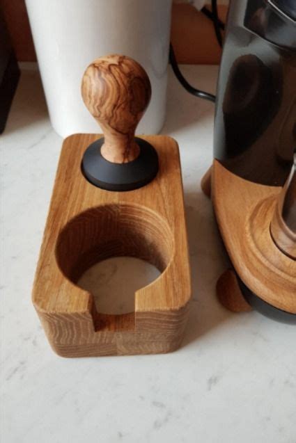 Clara Coffee Tamperstation 58mm Tamper Station aus Schönem Eichen