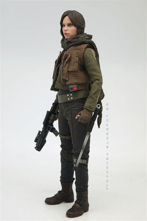 Toyhaven Hot Toys Rogue One Th Scale Jyn Erso Collectible Figure Deluxe Version Review
