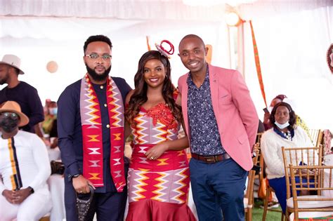 Ex Inooro Tv News Anchor Weds In Lavish Traditional Wedding Photos