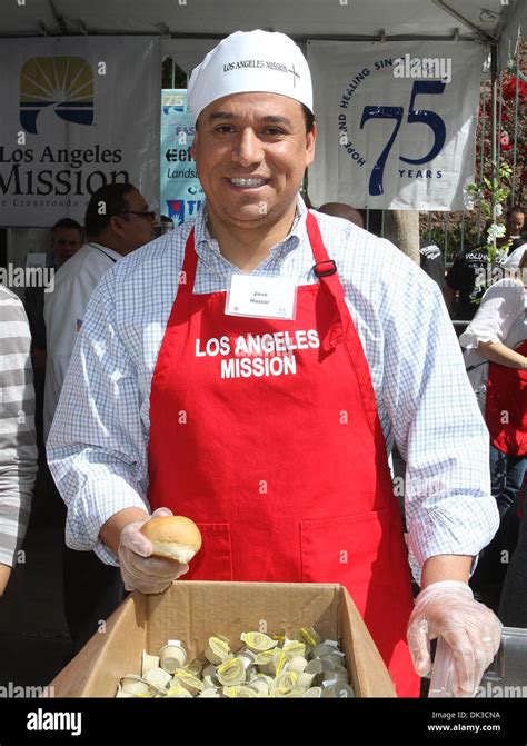 La City Council Member Jose Huizar La Mission Easter For Homeless