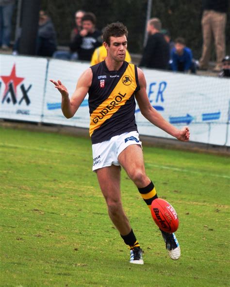 Riley Milne Glenelg Tigers V Port Adelaide Magpies Sanfl A Flickr