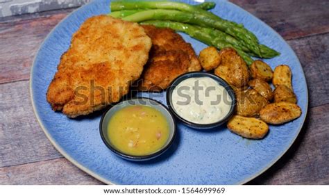 Wiener Schnitzel Sauce Stock Photo 1564699969 | Shutterstock