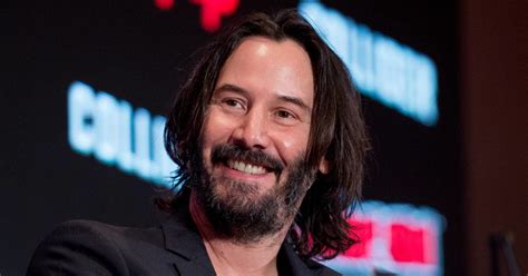 Keanu Reeves Dio Una Entrevista A Un Pequeño Fan Y La Escena Fue Muy Conmovedora