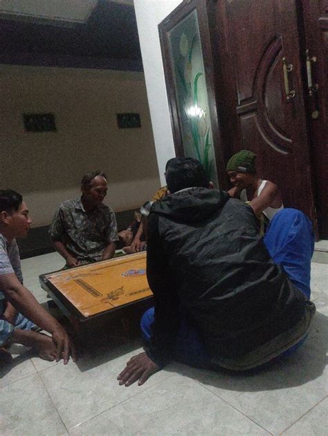 Ngumpul Bareng Temen