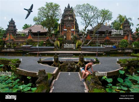 Temple Pura Saraswati Bali Hi Res Stock Photography And Images Alamy