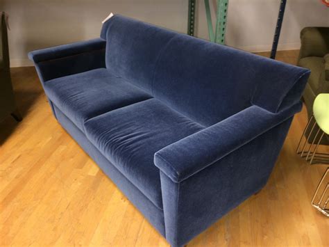 F1 - Pre-owned Blue Velour Sofa - Lexington : Lexington