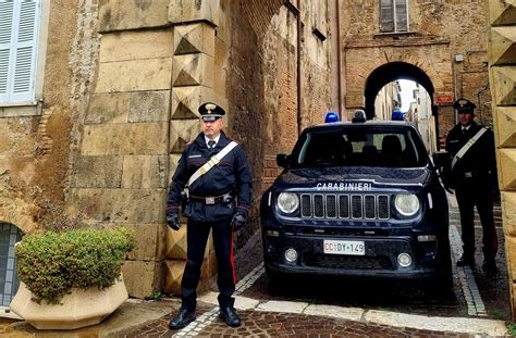 CONTROLLI DEI CARABINIERI, DUE PERSONE DENUNCIATE E DUE PATENTI