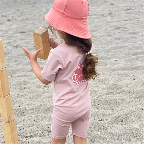 Noe Frog Sunsuit S S Rose Nude Petit Crabe