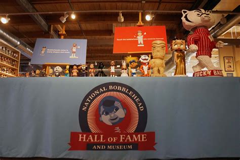 Photo Essay: Bobblehead Museum | Milwaukee Independent