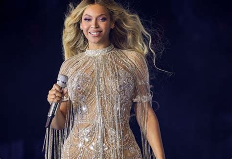 Beyoncés Mom Tina Knowles Called out Ignorant Comments About Her