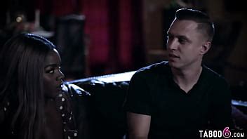 Loco Novio No Dejaba Salir De Su Casa A Su Novia Negra Ana Foxxx XVIDEOS