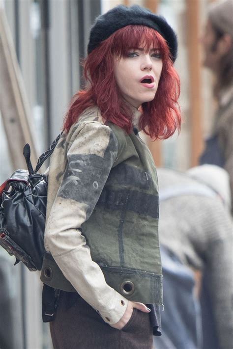 Emma Stone On The Set Of Cruella In London 10 15 2019 Penteados