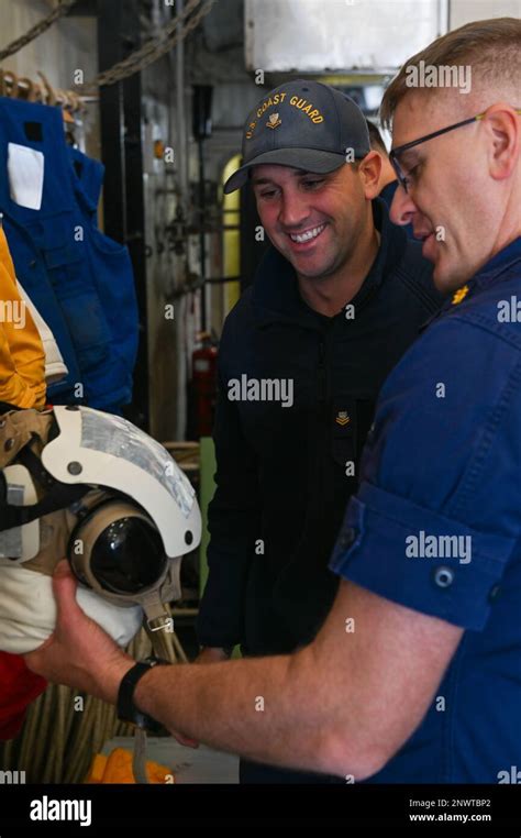 U S Coast Guard Lt Cmdr Michael Gereau Right An Aviation Training