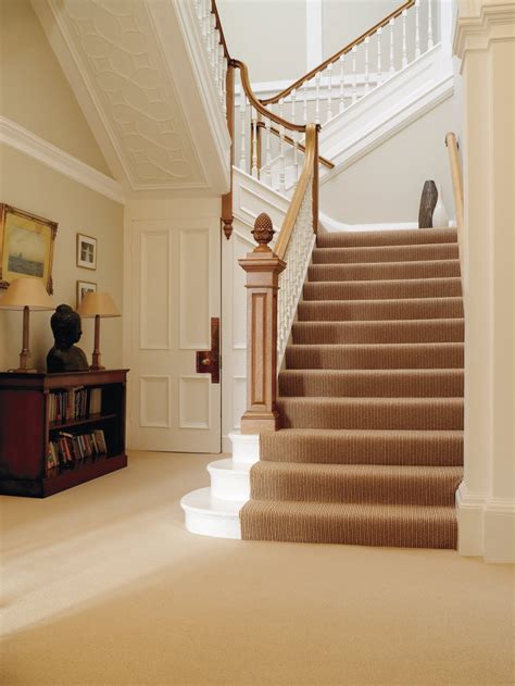 Clean Your Carpet Stairs Yourself – Check Out these Easy Techniques