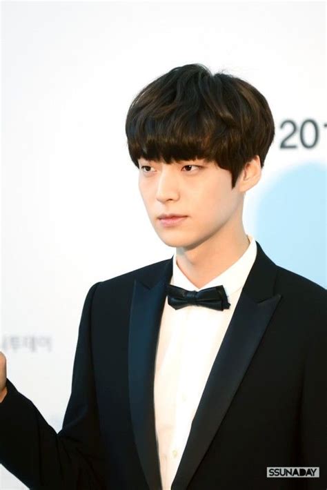 Ghim của Lola Cha trên Ahn Jae Hyun trong 2024