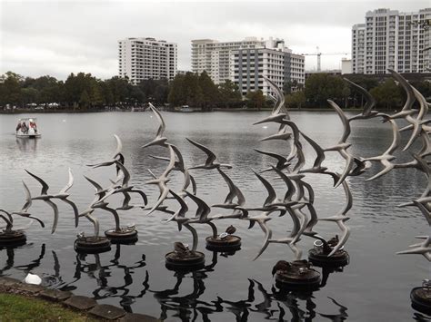 A Walk Through Orlandos Lake Eola Park Modern Cities