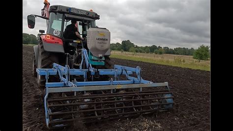 Zwischenfrucht Aussaat Mit Einem Massey Ferguson Lemken Smaragd