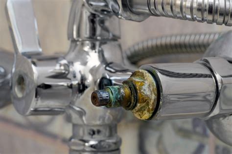 A DIY Guide to Leaking Shower Faucet Repair - DIY and Home Improvement ...