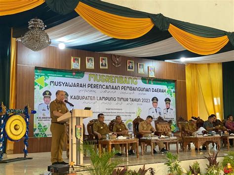 Mewakili Gubernur Kepala Bappeda Provinsi Lampung Mulyadi Irsan Buka