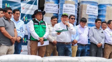 Huánuco Gobernador entrega 250 toneladas de ayuda humanitaria para 30