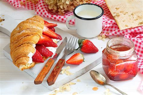 Онлайн пазл «С клубникой»