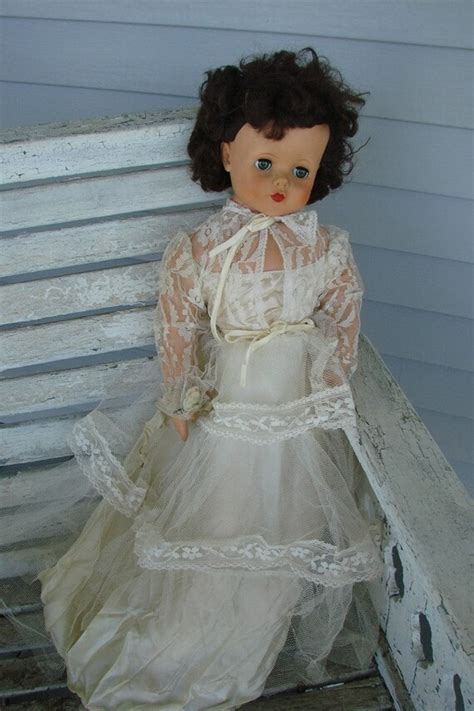 Vintage S Rubber And Vinyl Brunette Bride Doll In Original