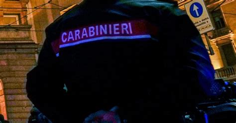 Picchiato e insultato in un bar perché gay quattro misure cautelari a Terracina per l
