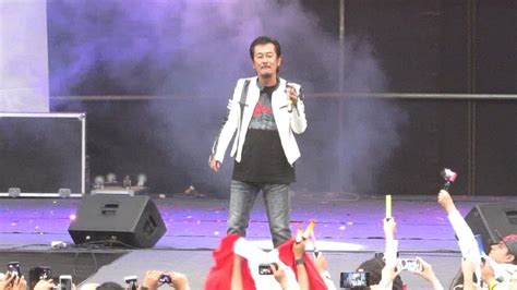 El Cantante Japon S De Dragon Ball Herido Grave Tras Caerse En El