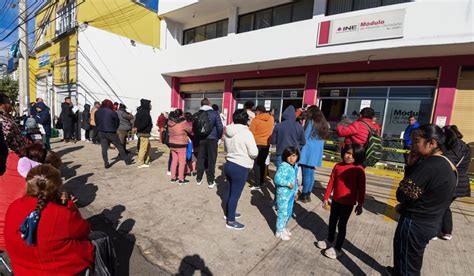 Largas Filas En M Dulos Del Ine En Ltimo D A Para Tramitar Credencial