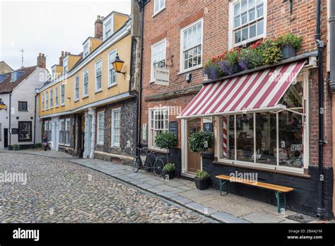 Cobbled Street Norwich Norfolk England Uk Stock Photo Alamy