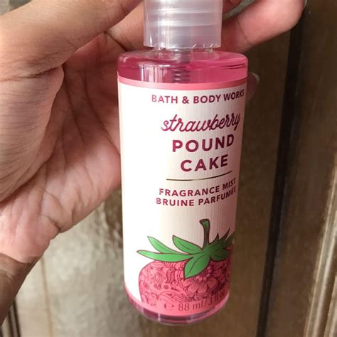 Authentic BBW Strawberry Pound Cake Body Mist MustGo Beauty