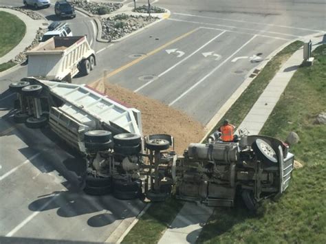 What Causes A Semi Truck To Overturn Mcdaniel Law Firm Plc