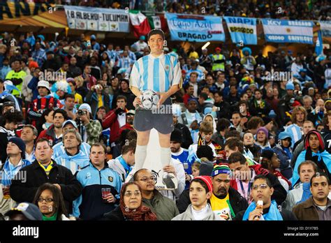 Fifa World Cup Crowd High Resolution Stock Photography And Images Alamy