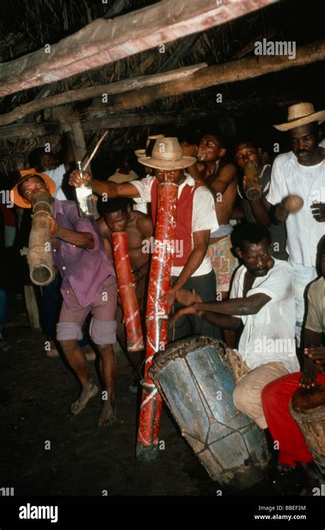 Haitian Musicians Hi Res Stock Photography And Images Alamy