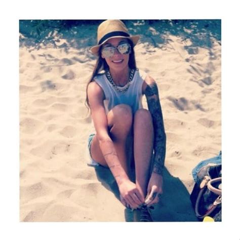 Aspiring Model S Colostomy Bag Bikini Photos Go Viral