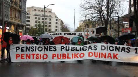 Los Pensionistas Vuelven A La Calle Para Manifestarse Contra El Pacto