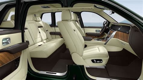 Chi Ti T V I H N V Seater Rolls Royce Cullinan Interior Coedo