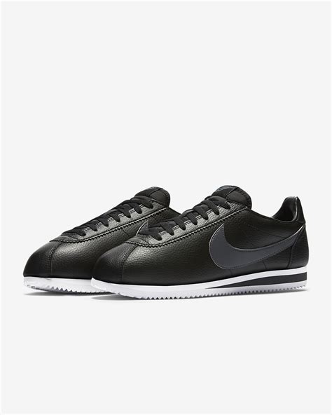 Nike Classic Cortez Men's Shoe. Nike CA