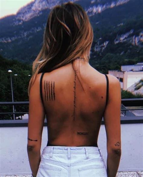 41 Mejores Tatuajes en la Espalda que te harán lucir Impactante