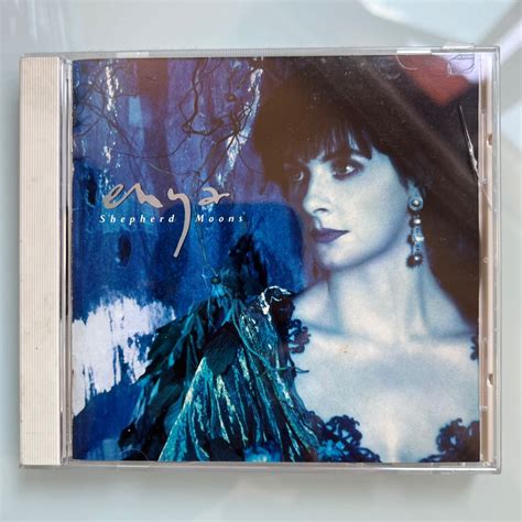 Enya Shepherd Moons Made in Japan 興趣及遊戲 音樂樂器 配件 音樂與媒體 CD 及 DVD