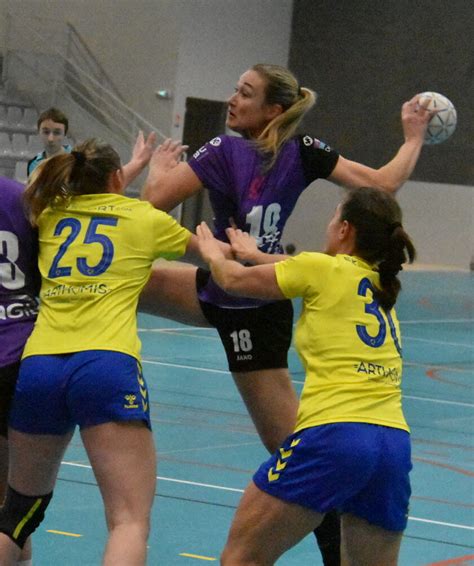 Handball Nationale 3 féminine Dole Chaussin na pas eu assez de