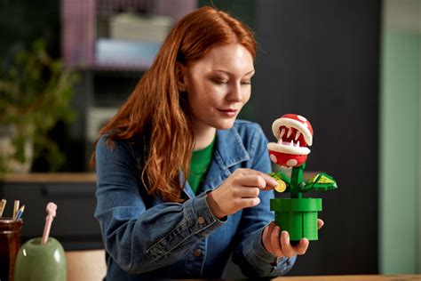 LEGO Super Mario Introduceert De Verstelbare Piranha Plant Set Een