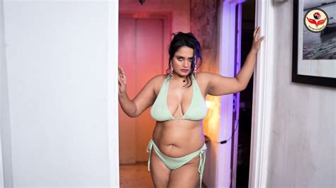 Madhuri Ass Show 222