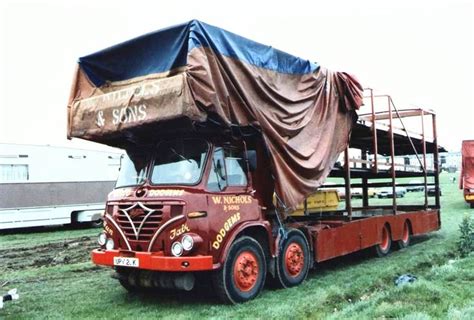 Pin By Ramon Schuurman On Voertuigen Old Lorries Fair Rides Fun Fair