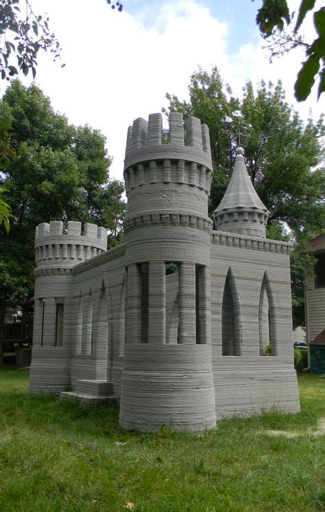 Minnesotan Man Builds The Worlds First 3d Printed Concrete Castle In