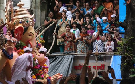 Ganpati Visarjan Mumbai 2024 - Alexa Auroora