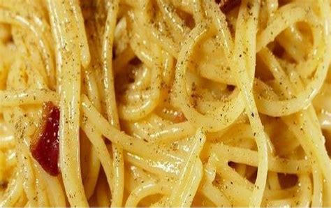 Pressdek ESPAGUETIS CARBONARA RECETA TRADICIONAL