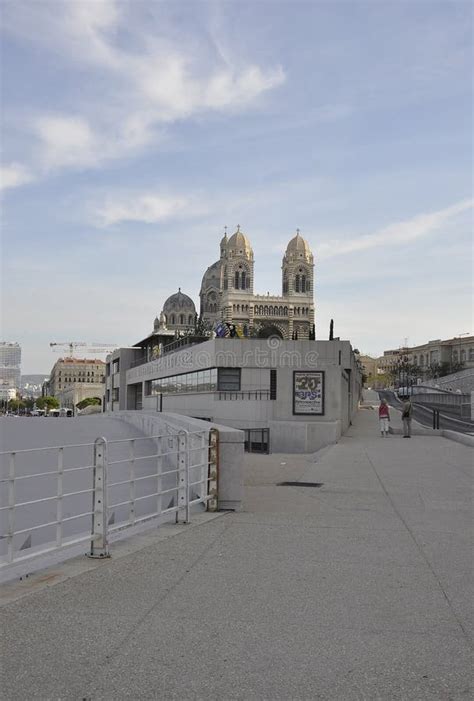 Krajobraz Z Nowym Budynkiem Cathedrale De La Major W Marsylii Francja