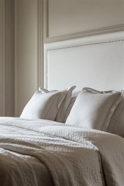 18 DIY Headboard Ideas with Creative Touches - Shower Redefined