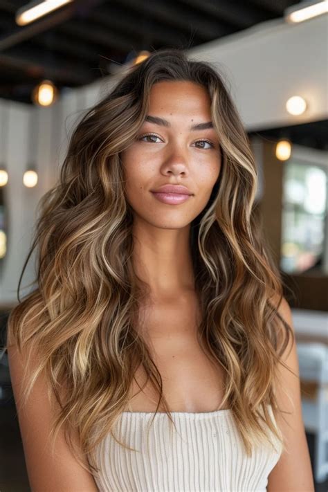 Everyone is talking about the stunning brunette hair caramel balayage trend 39